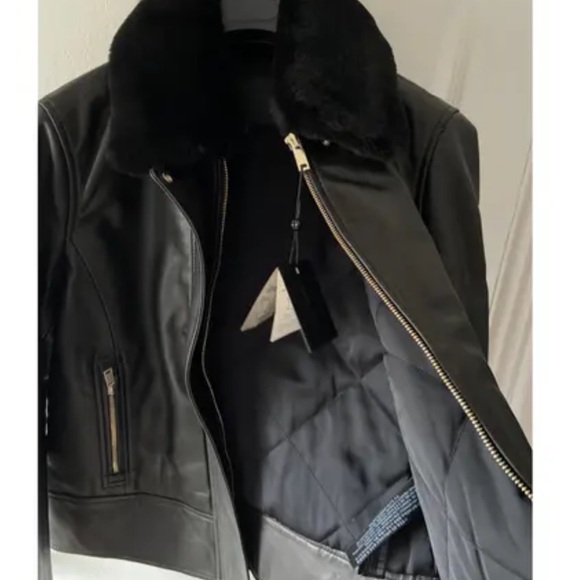 Massimo Dutti Black Leather Jacket with Fur Collar - Picture 3 of 6
